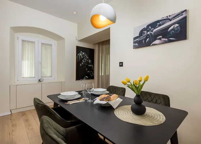 Cosy&lux On Main Square, Korzo Apartamento *