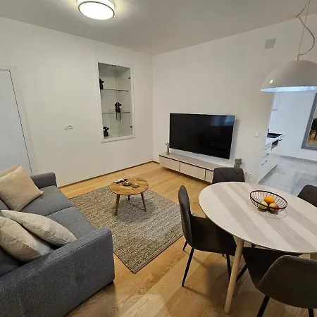Cosy&lux On Main Square, Korzo Appartement *