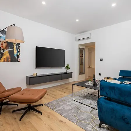 Cosy&lux On Main Square, Korzo רייקה