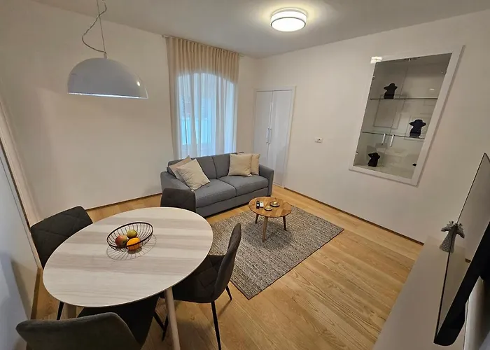 Cosy&lux On Main Square, Korzo Apartman